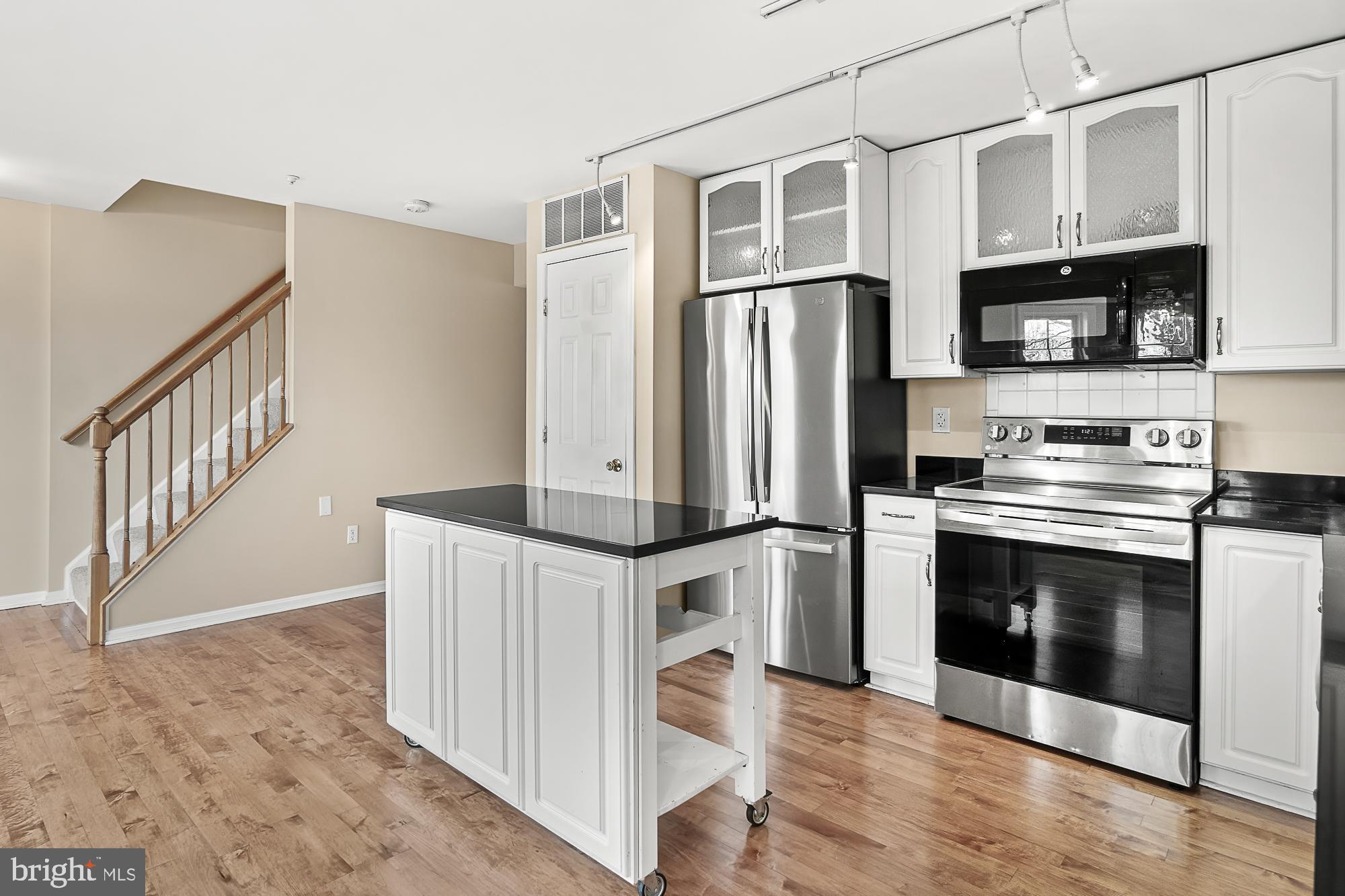 CANAL RUN - Residential