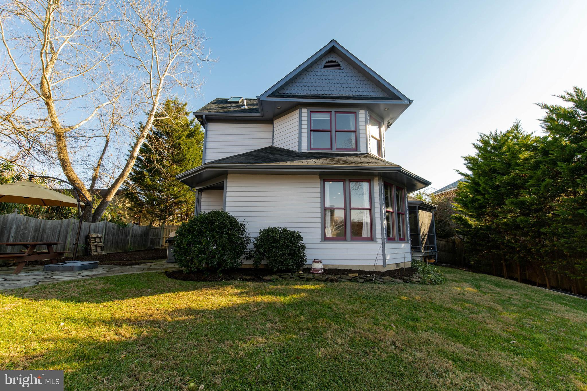 WEST ANNAPOLIS - Residential