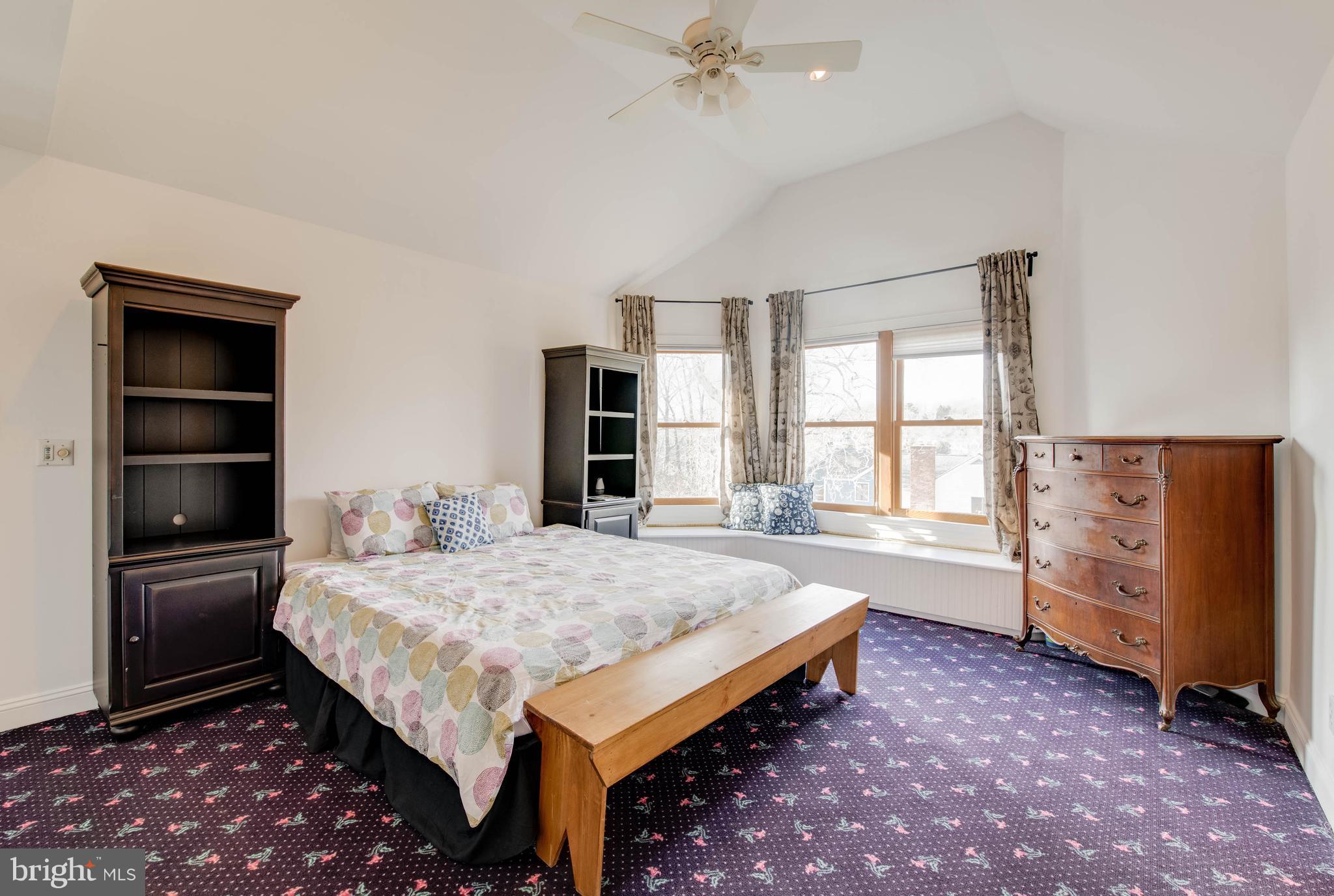 WEST ANNAPOLIS - Residential