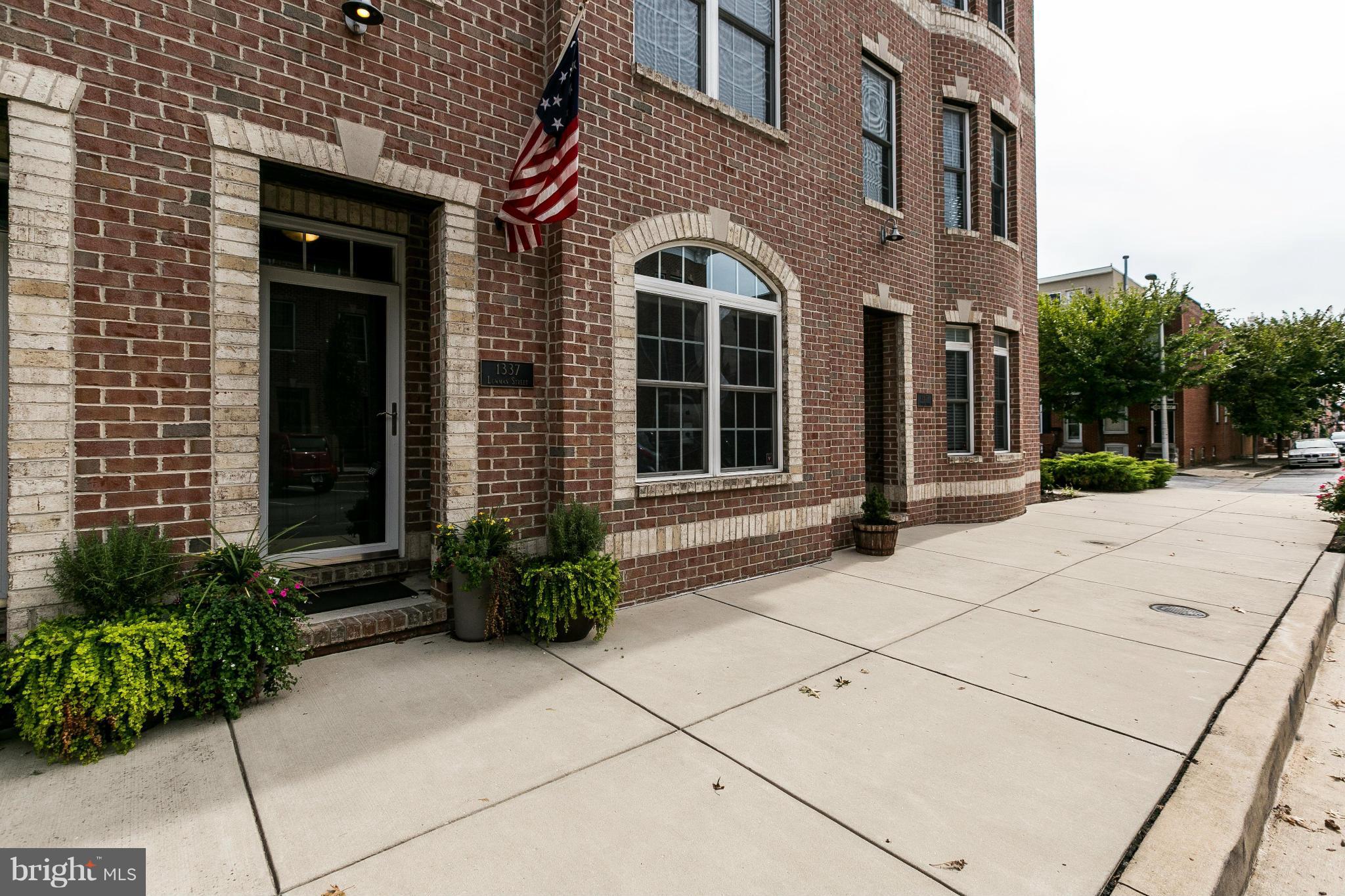 LOCUST POINT - Residential Lease