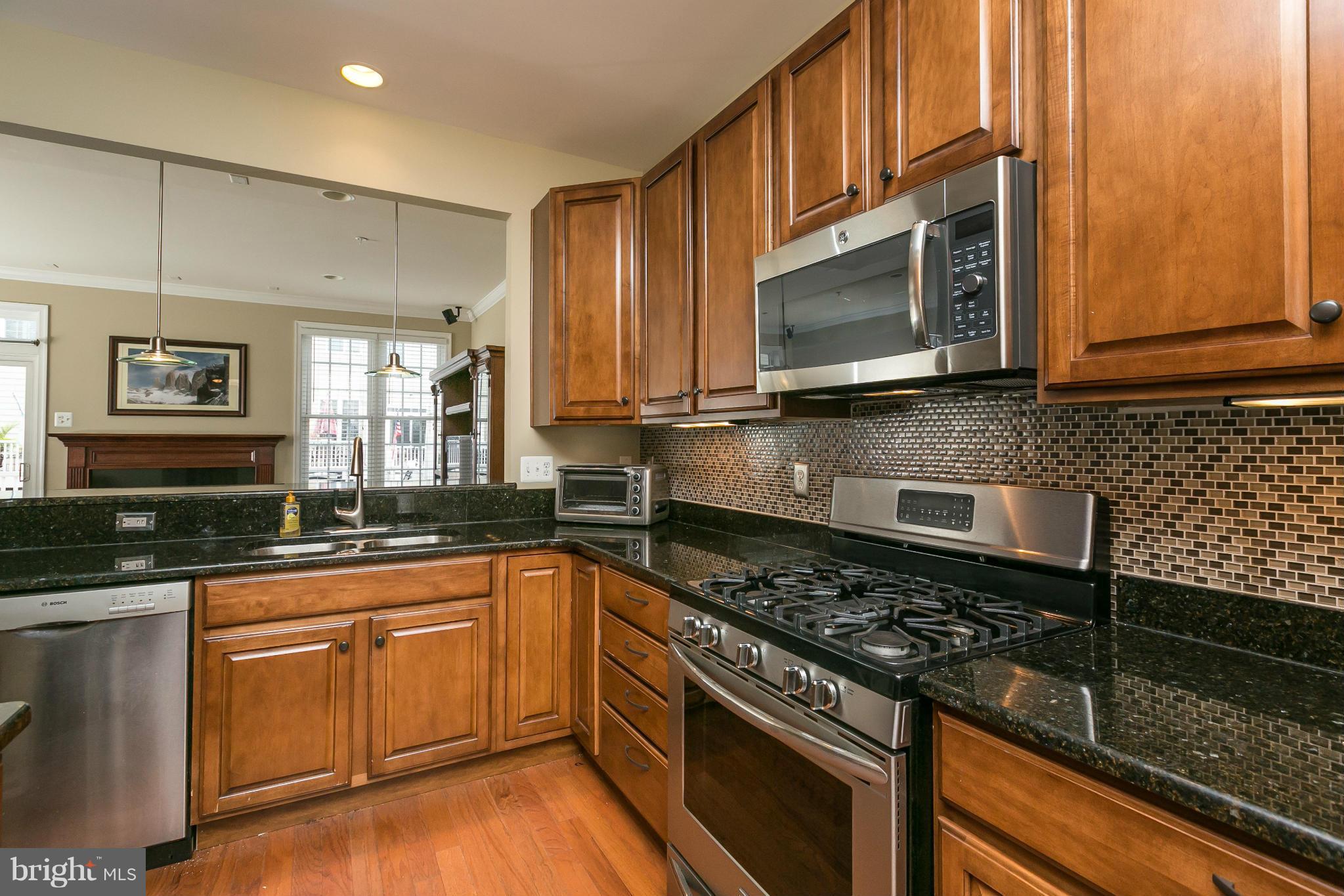 LOCUST POINT - Residential Lease