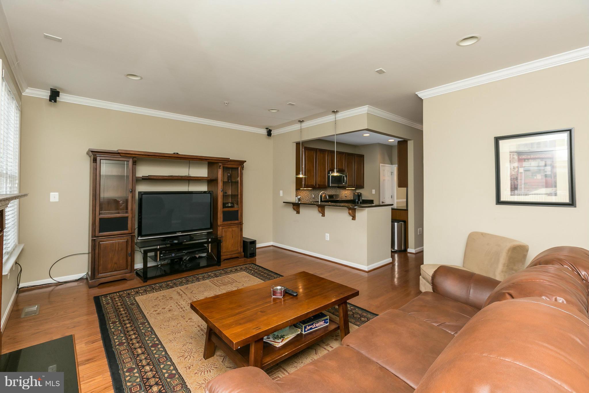 LOCUST POINT - Residential Lease