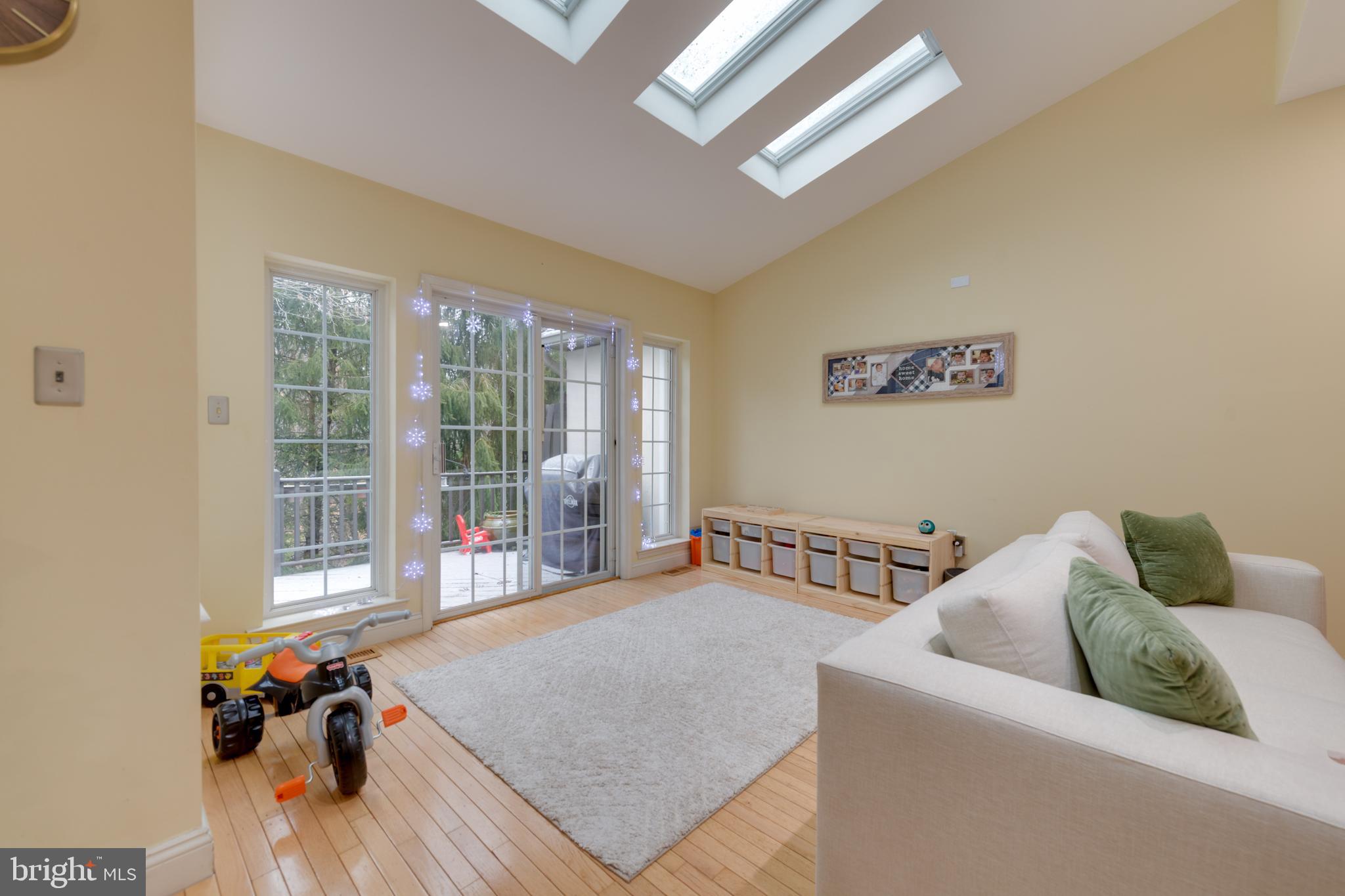 THE WOODS AT WAYNE - Residential Lease