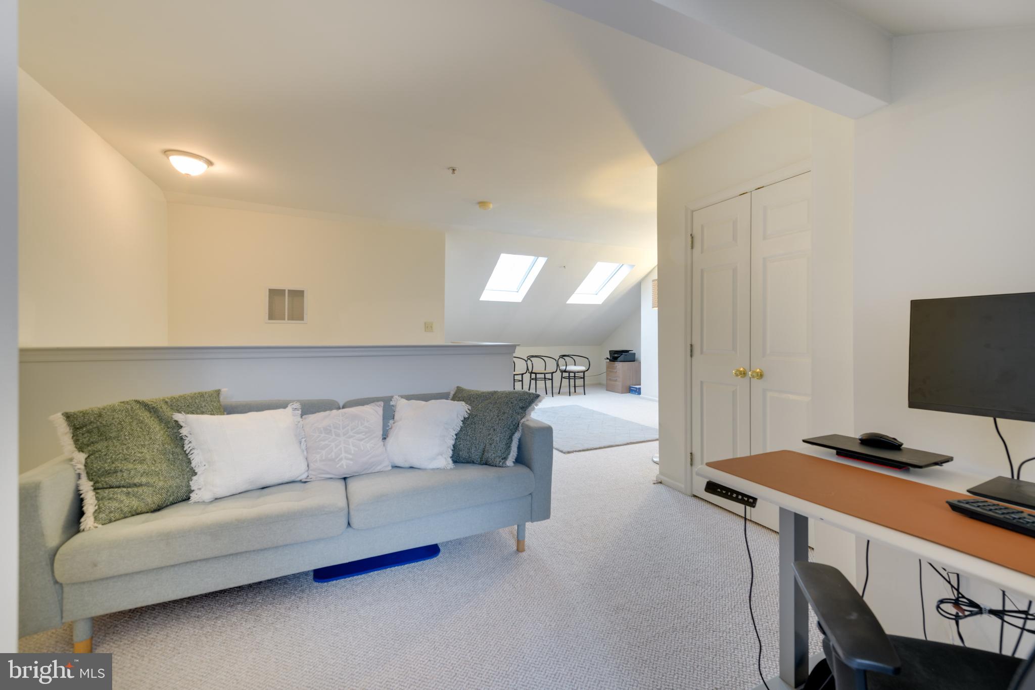 THE WOODS AT WAYNE - Residential Lease