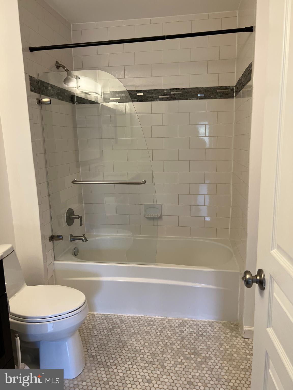 5573 SEMINARY ROAD 305