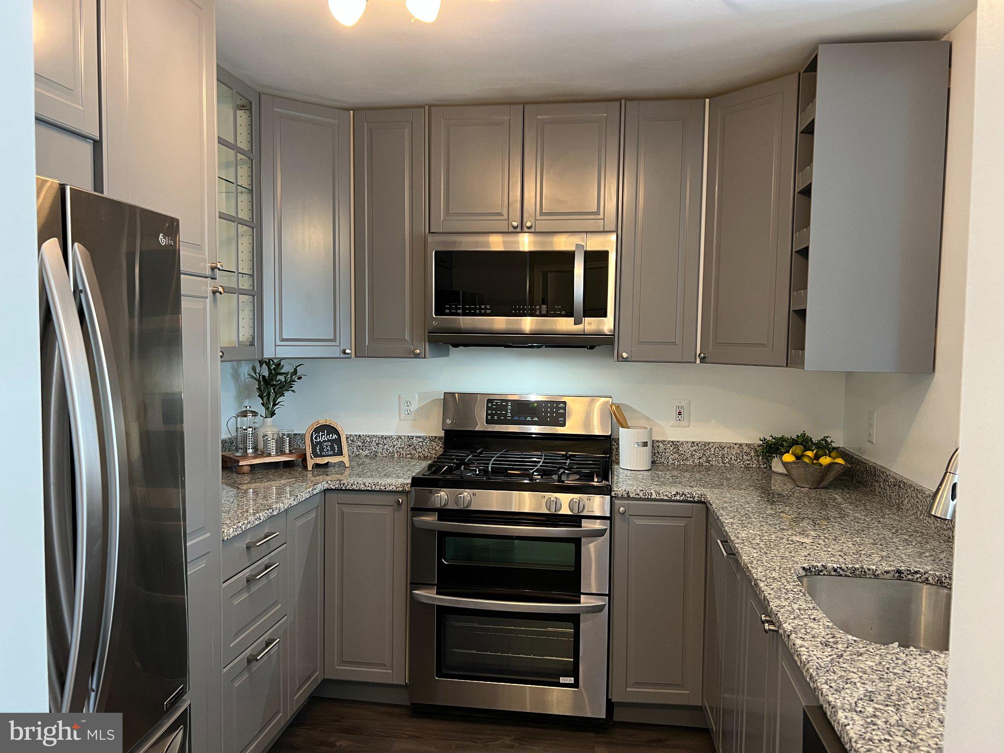 5573 SEMINARY ROAD 305
