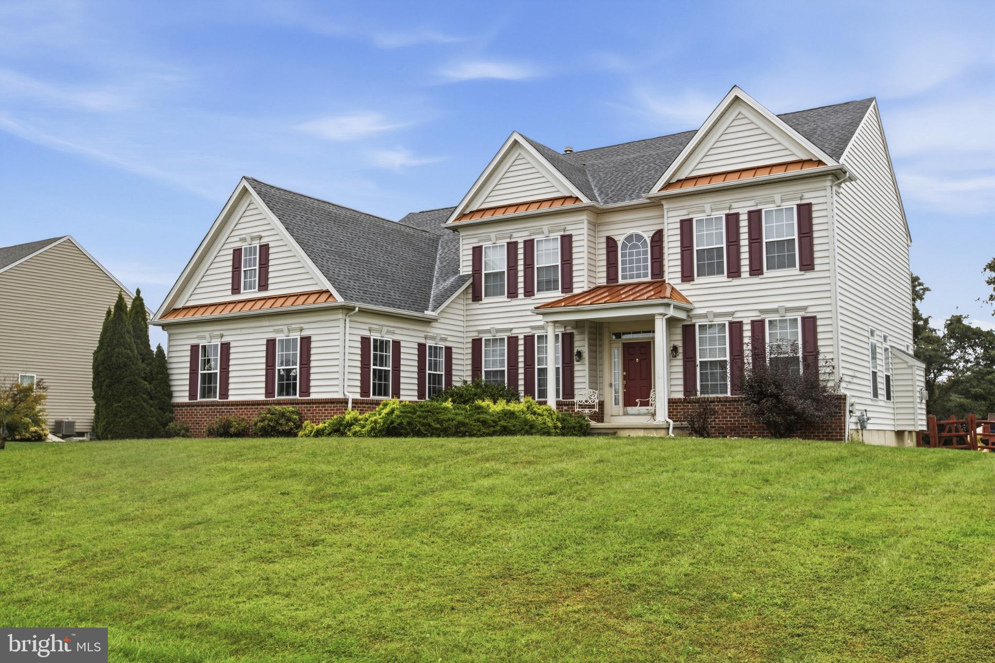 85 DELAWARE CANAL COURT W