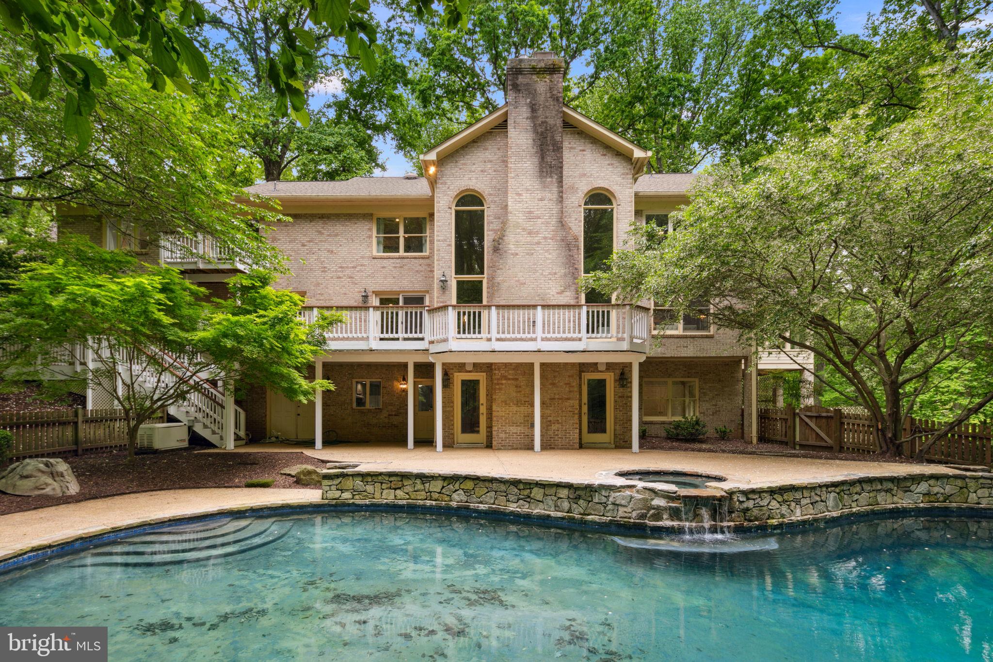 BEACH MILL HILL - Residential