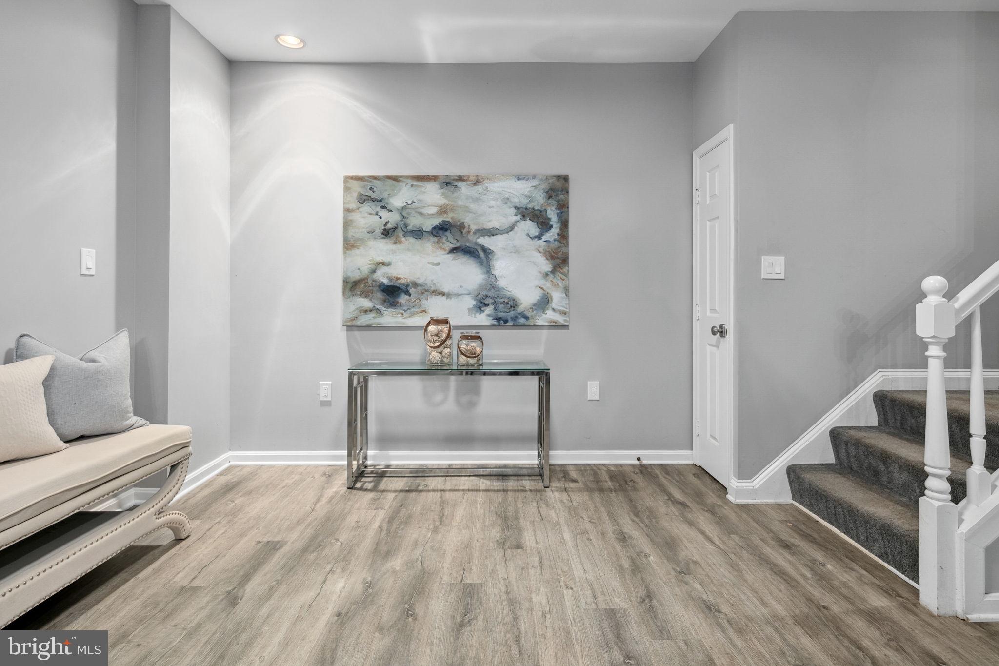 BEACH MILL HILL - Residential