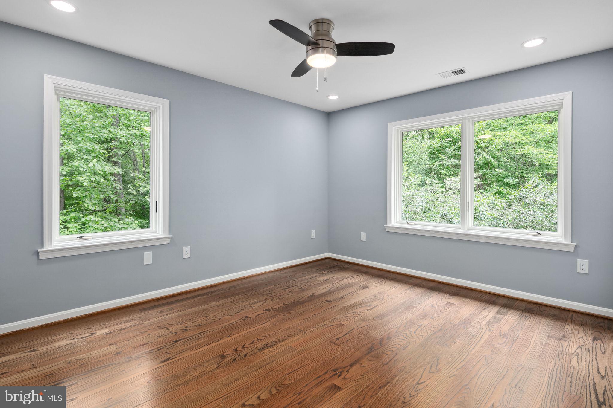 BEACH MILL HILL - Residential