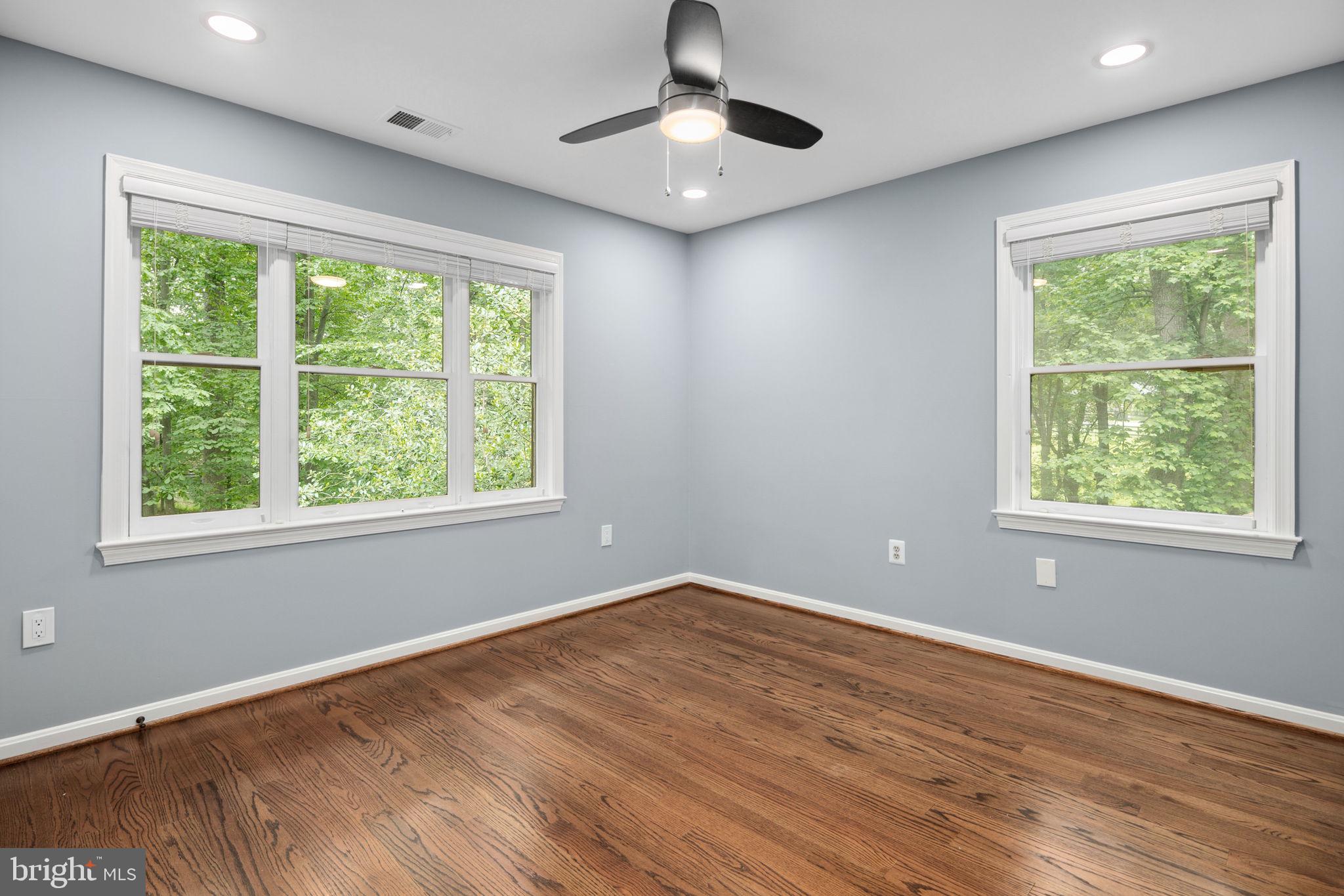 BEACH MILL HILL - Residential