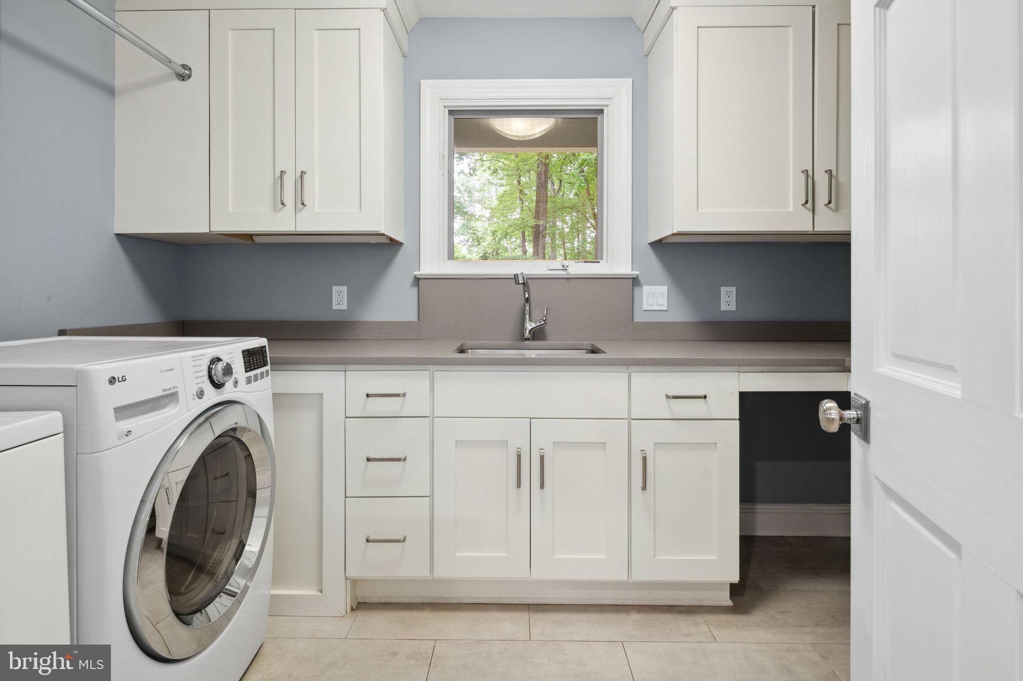 BEACH MILL HILL - Residential