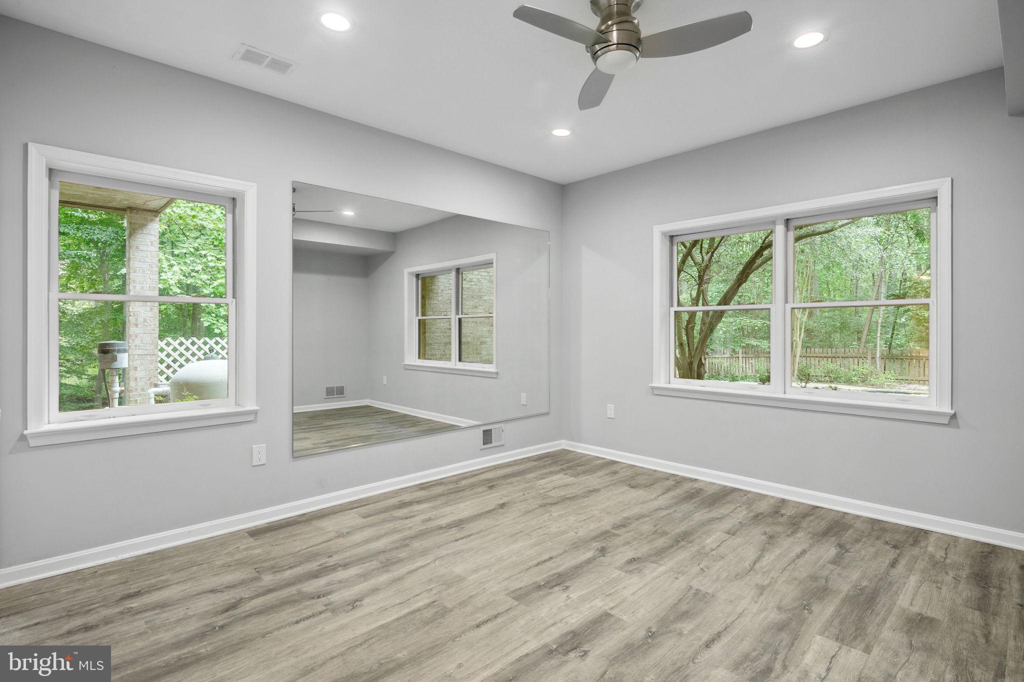 BEACH MILL HILL - Residential