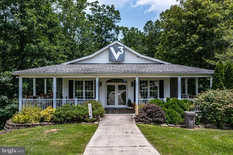 3138 Jessie Dupont Memorial Hwy, Heathsville, VA MLS: VANV2001188