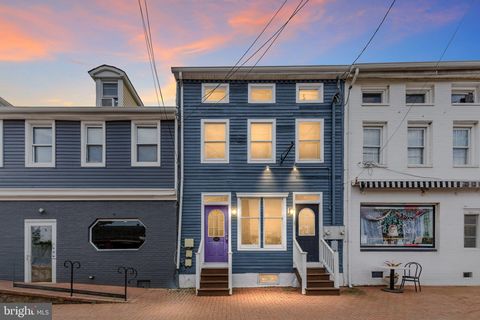 Photo of 90 Clinton Street, DELAWARE CITY, DE 19706 (MLS # DENC2103952)
