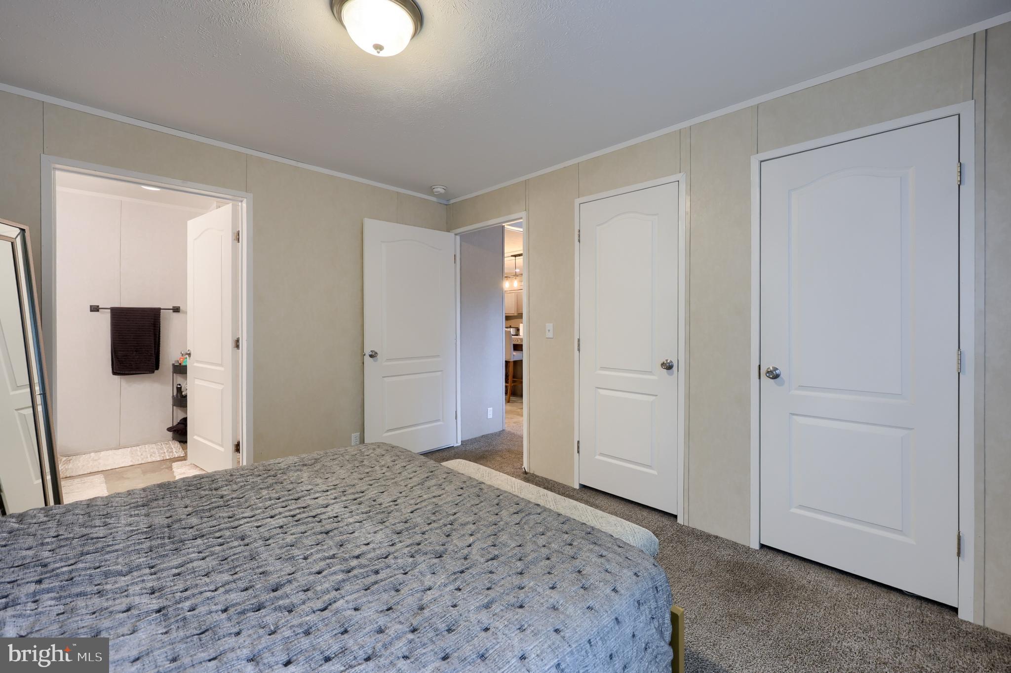 4 BRACKBILL COURT