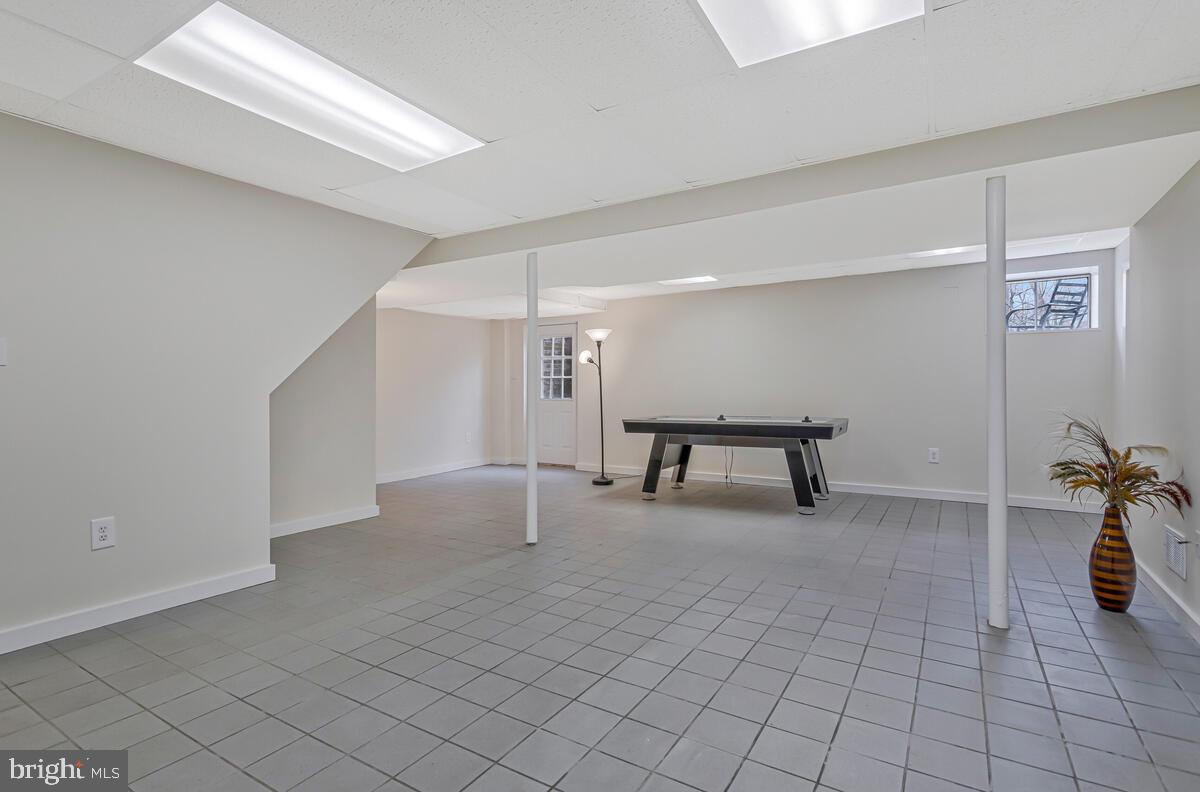 DUNKIRK FIELDS - Residential