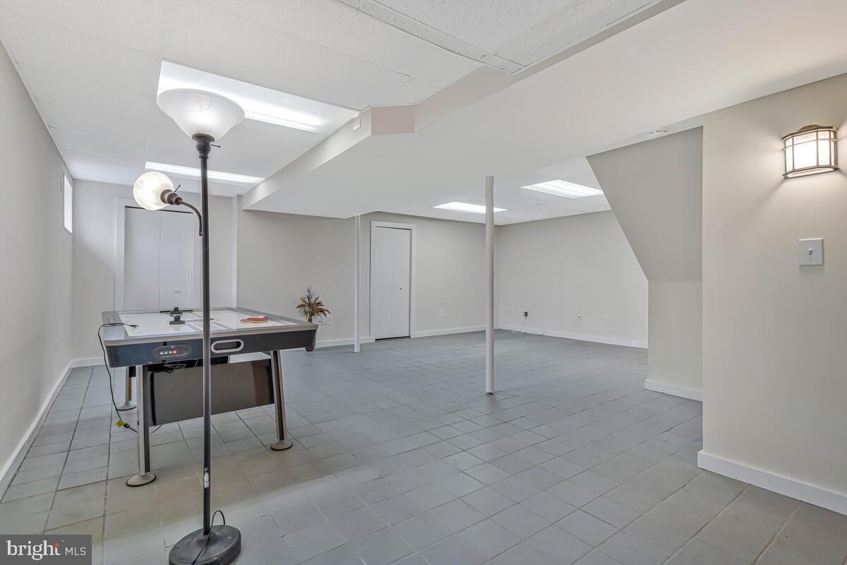 DUNKIRK FIELDS - Residential