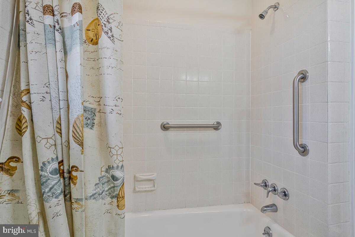 DUNKIRK FIELDS - Residential