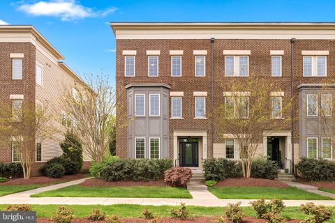 42294 PEREGRINE TERRACE BRAMBLETON VA 20148