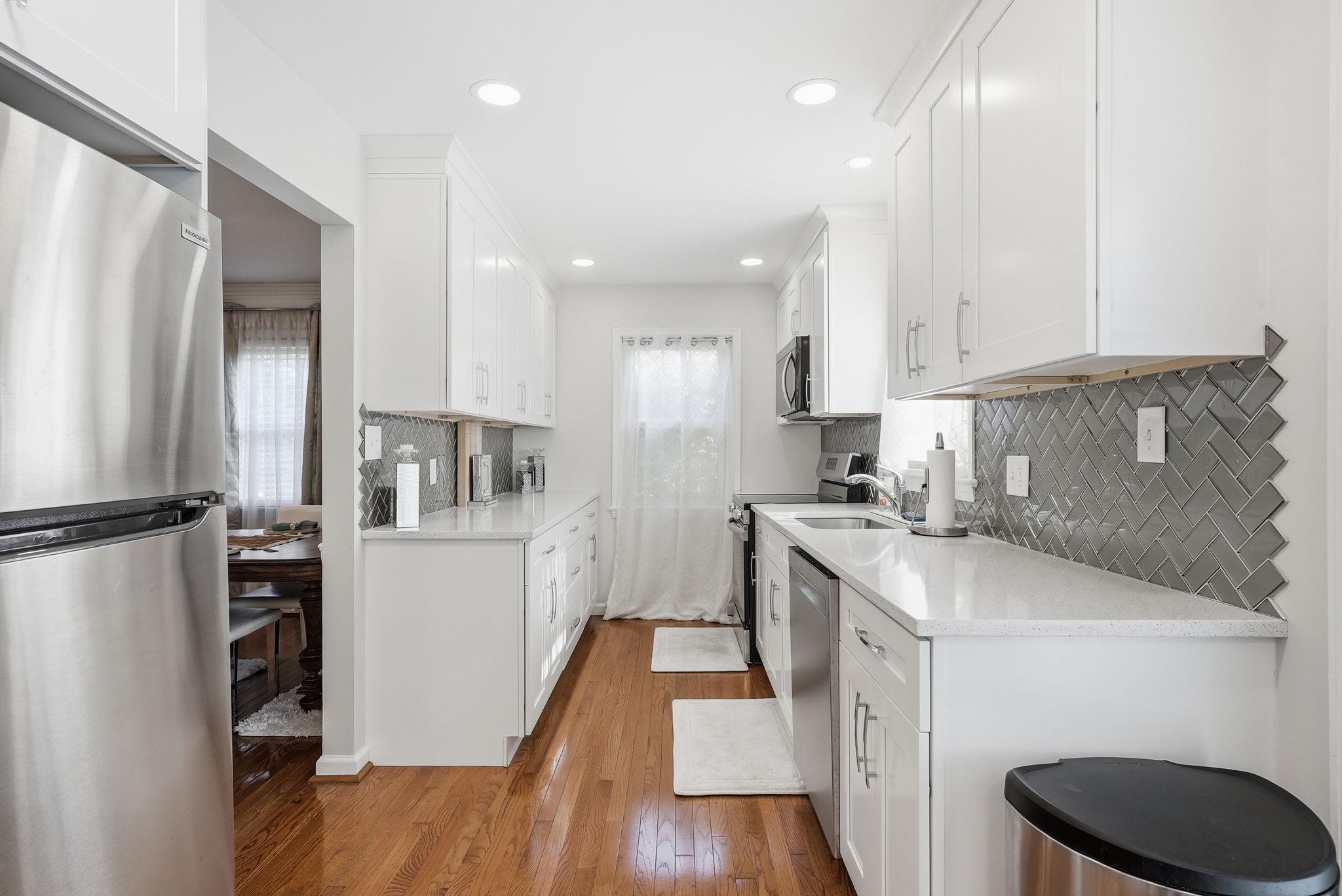 8218 DOCTOR CRAIK COURT