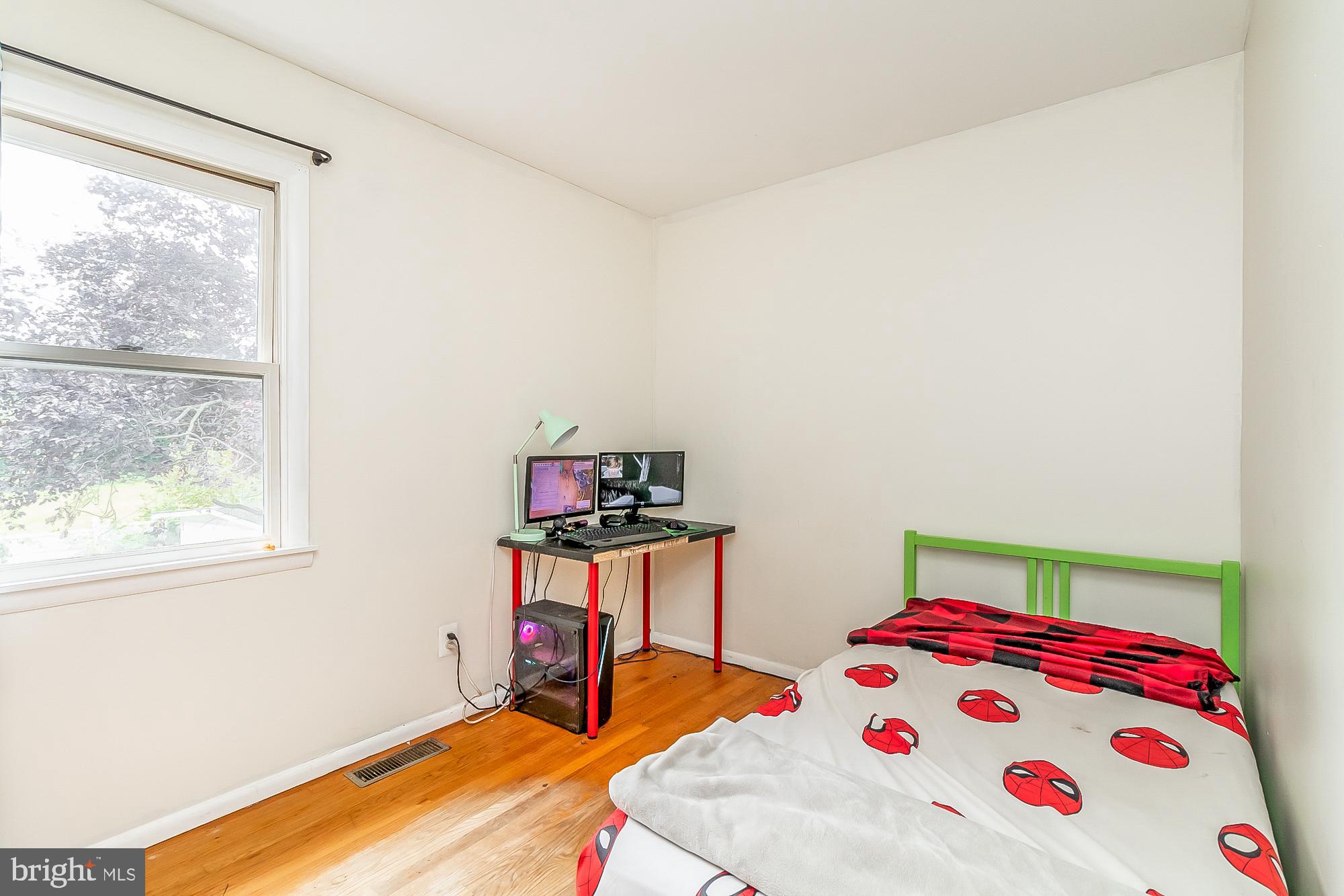 EDGE MEAD - Residential