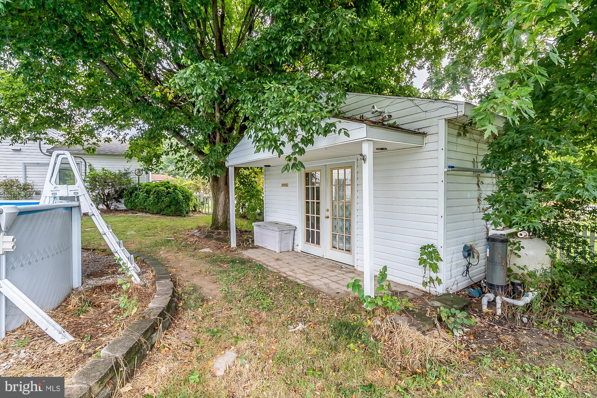 EDGE MEAD - Residential