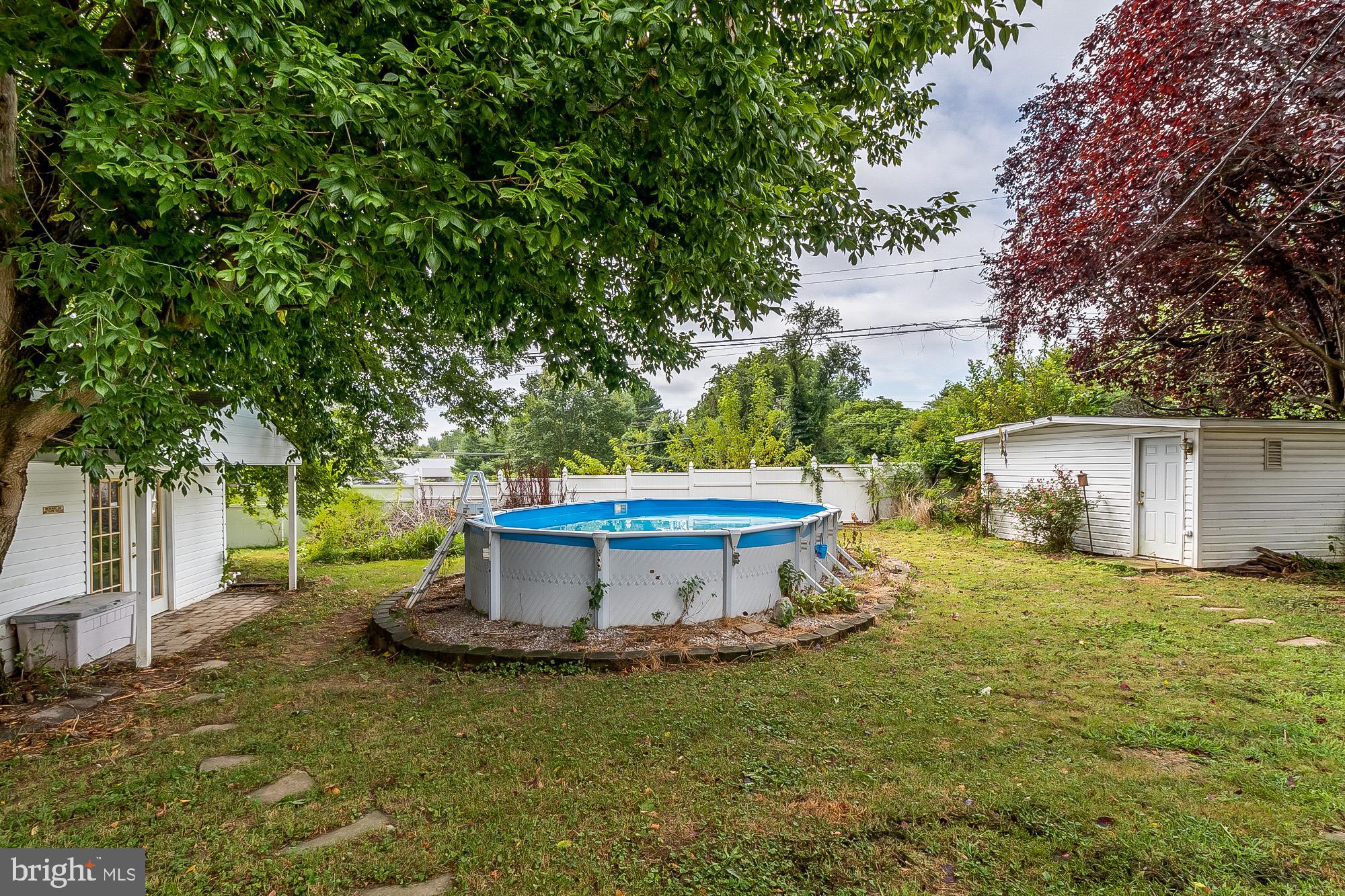 EDGE MEAD - Residential