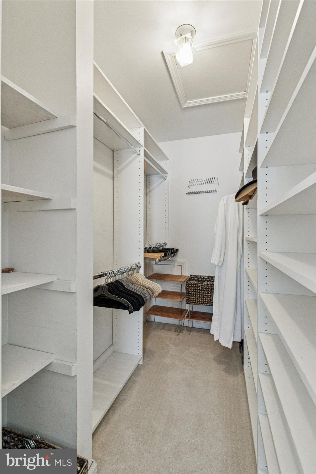 CHESTERBROOK - Residential