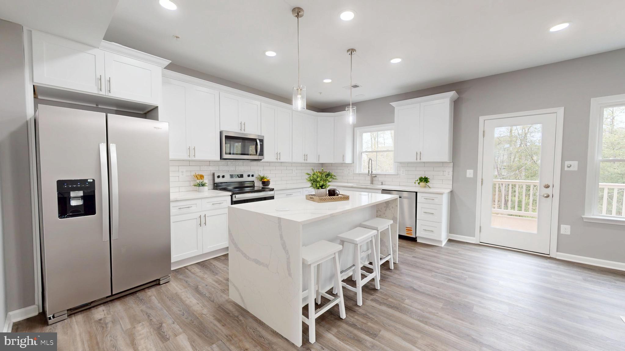 CREEKSIDE VILLAGE AT TANYARD SPRINGS - Residential
