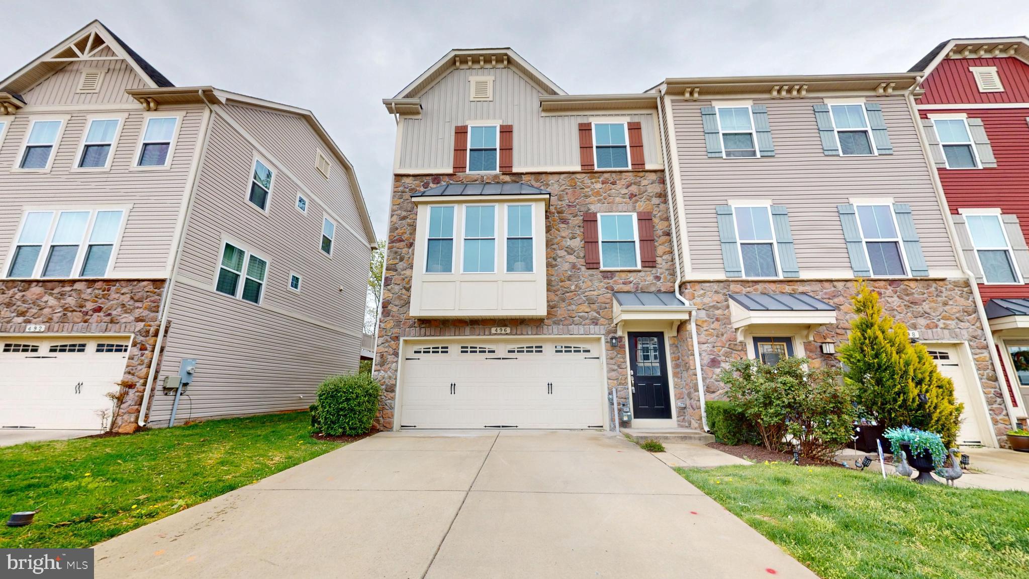 CREEKSIDE VILLAGE AT TANYARD SPRINGS - Residential