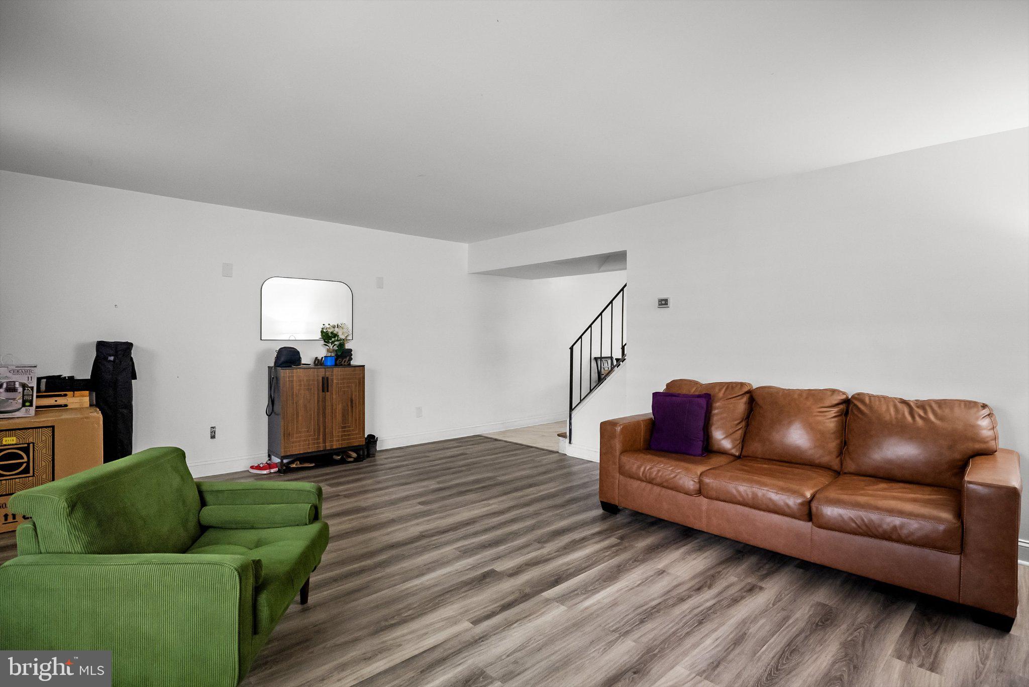 27 MEDFORD COURT