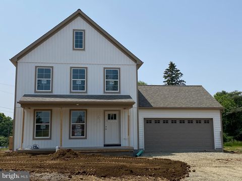 Photo of 77 OLD ORCHARD RD, STRASBURG, PA 17579 (MLS # PALA2035504)