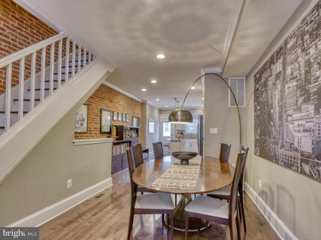 HIGHLANDTOWN - Residential Lease