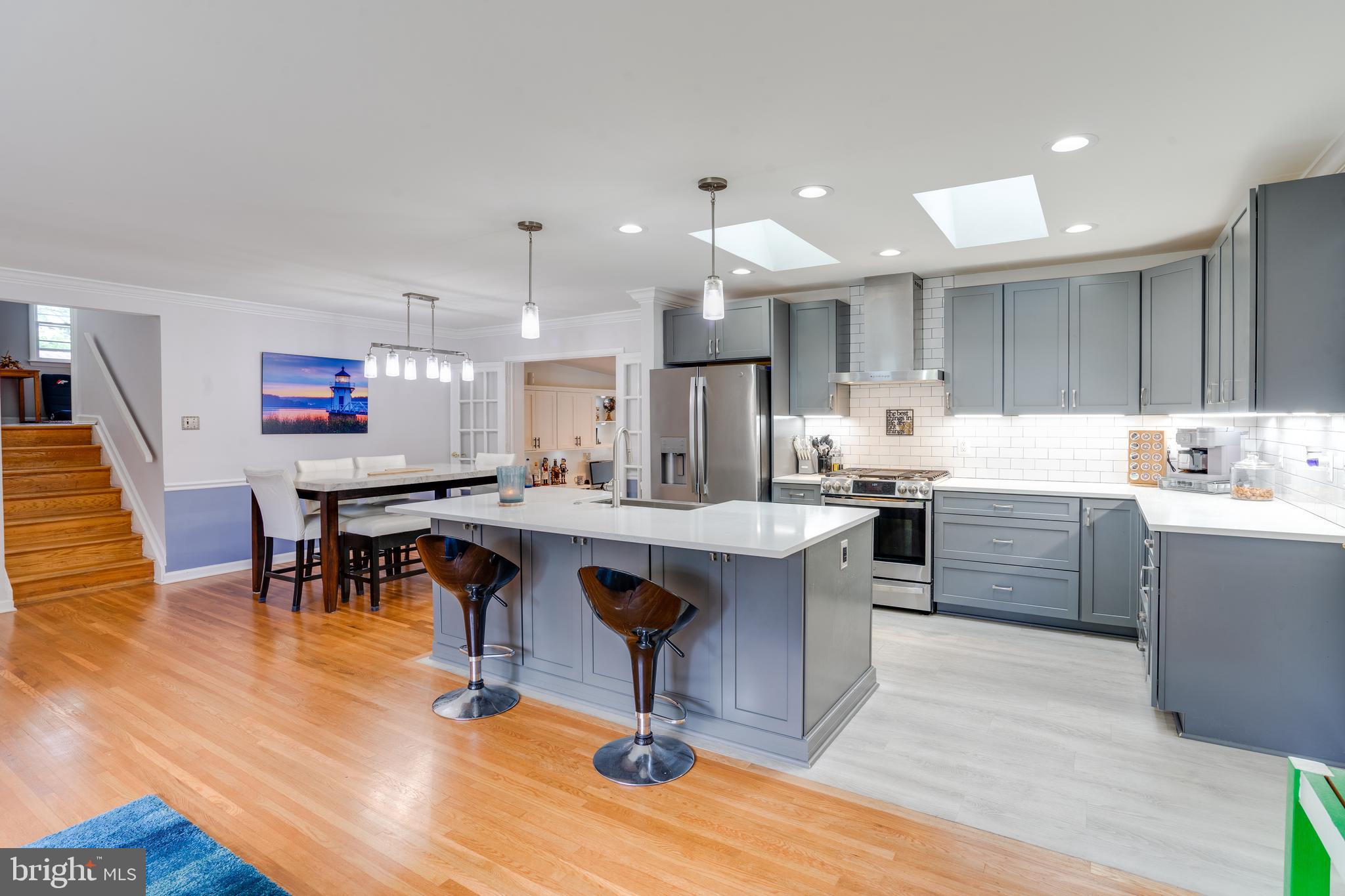 ROLLING VALLEY - Residential