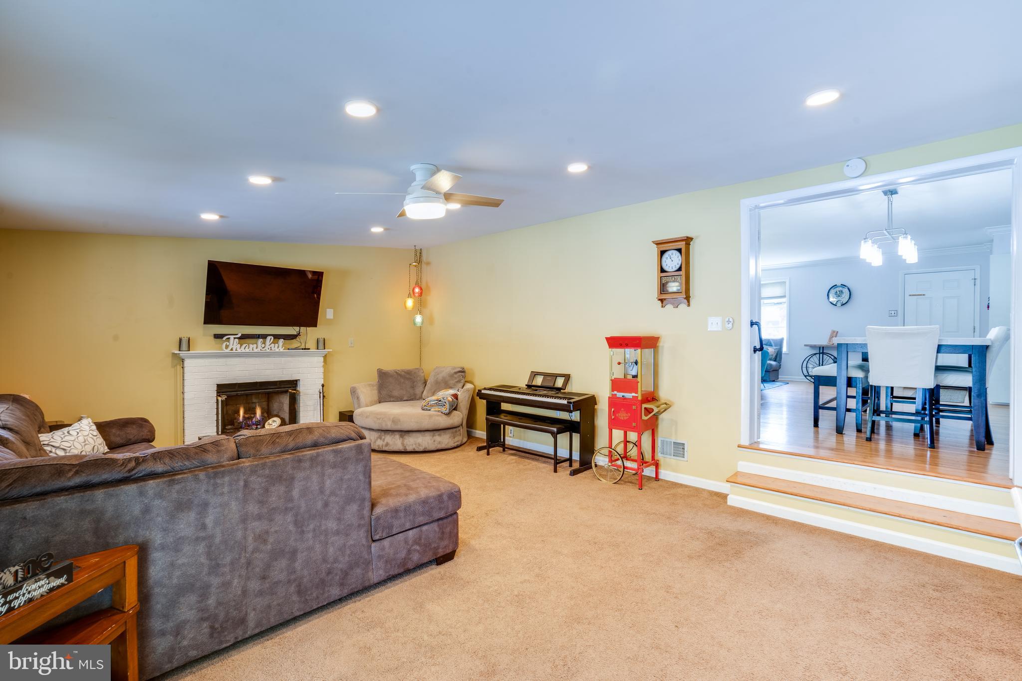 ROLLING VALLEY - Residential