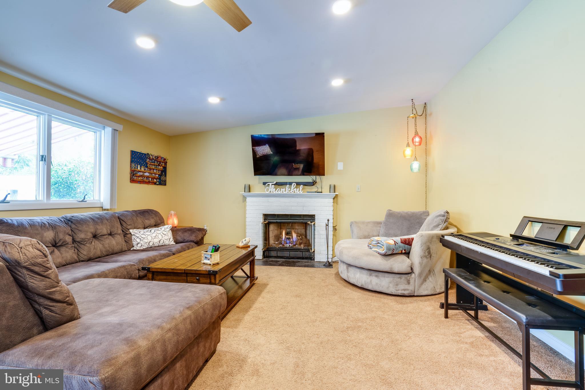 ROLLING VALLEY - Residential