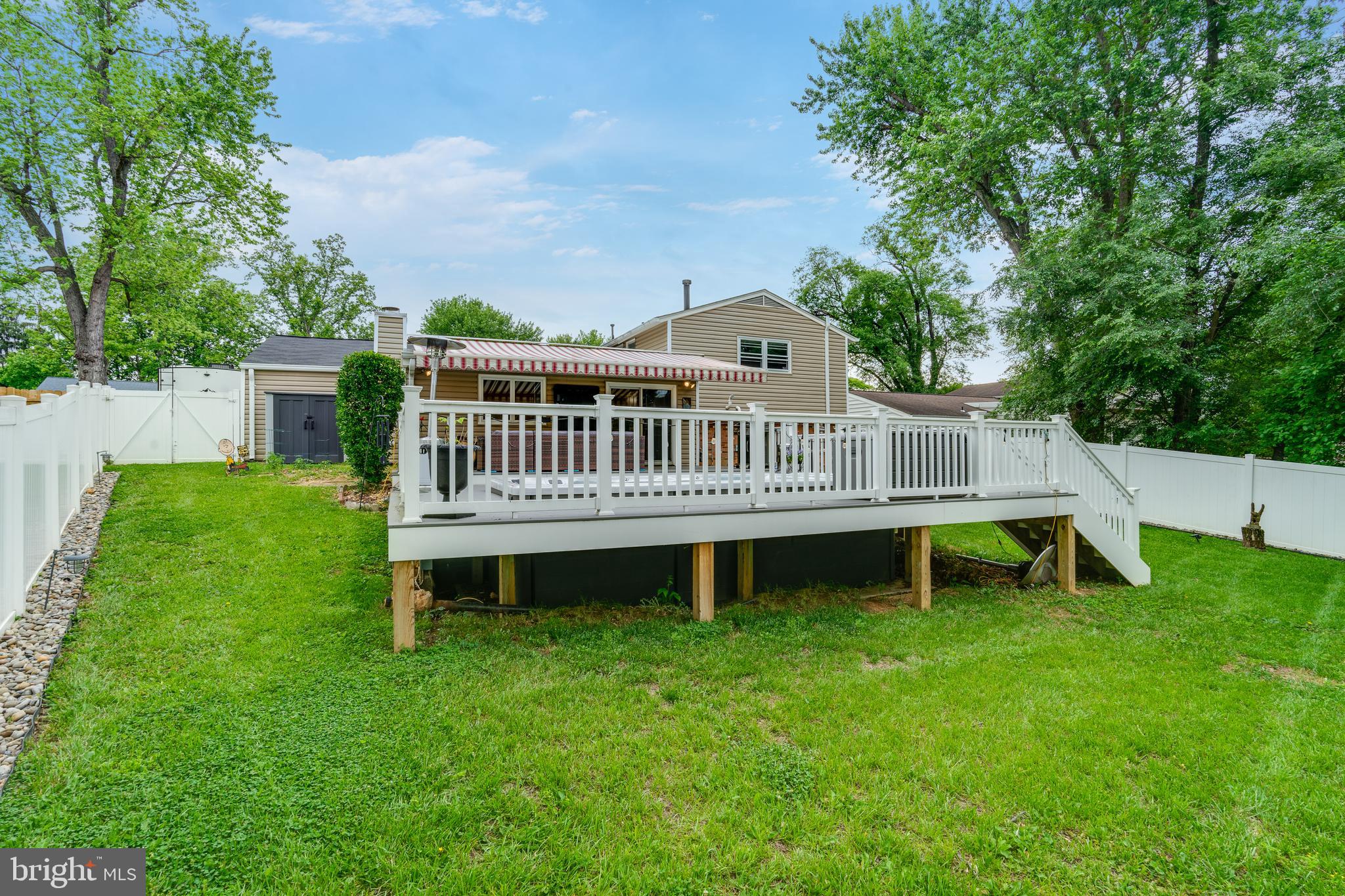 ROLLING VALLEY - Residential