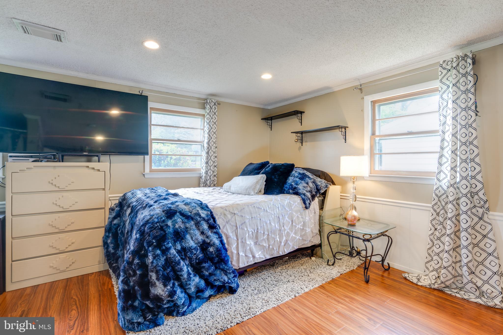 ROLLING VALLEY - Residential