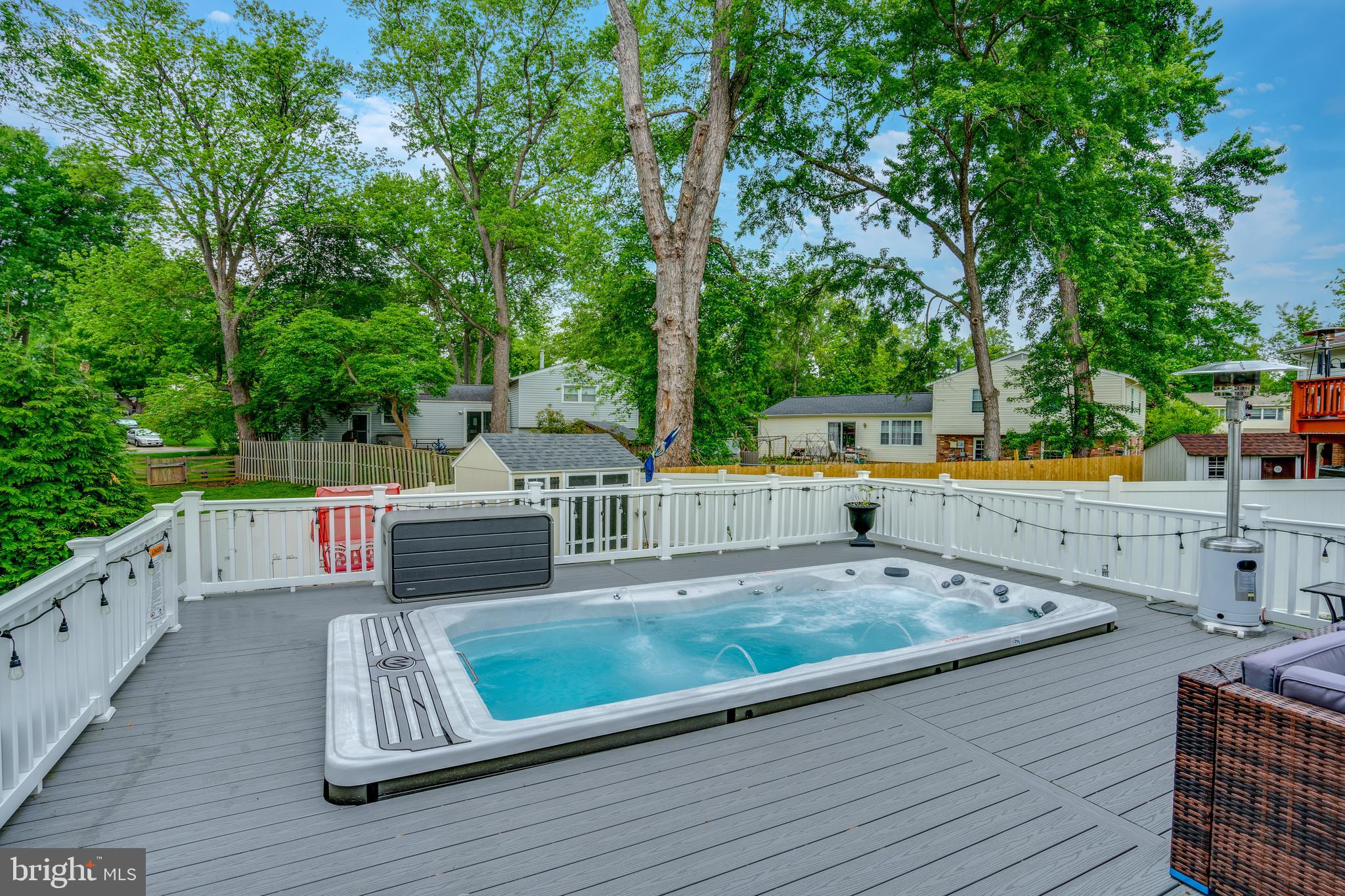 ROLLING VALLEY - Residential