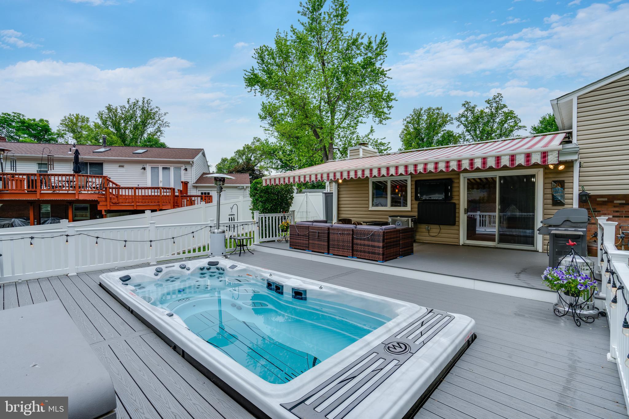 ROLLING VALLEY - Residential
