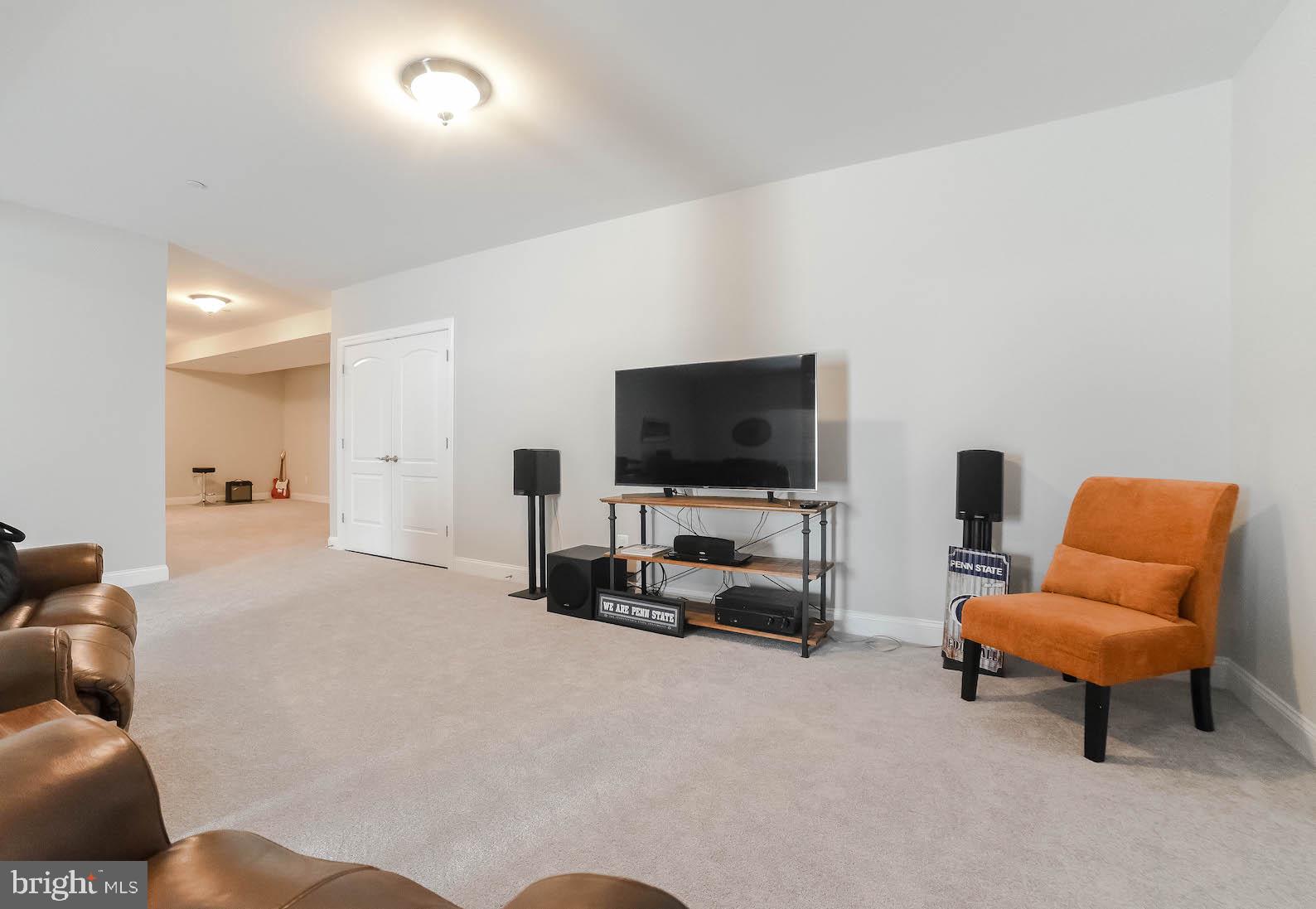 MEADOWS AT TOWN RUN - Residential