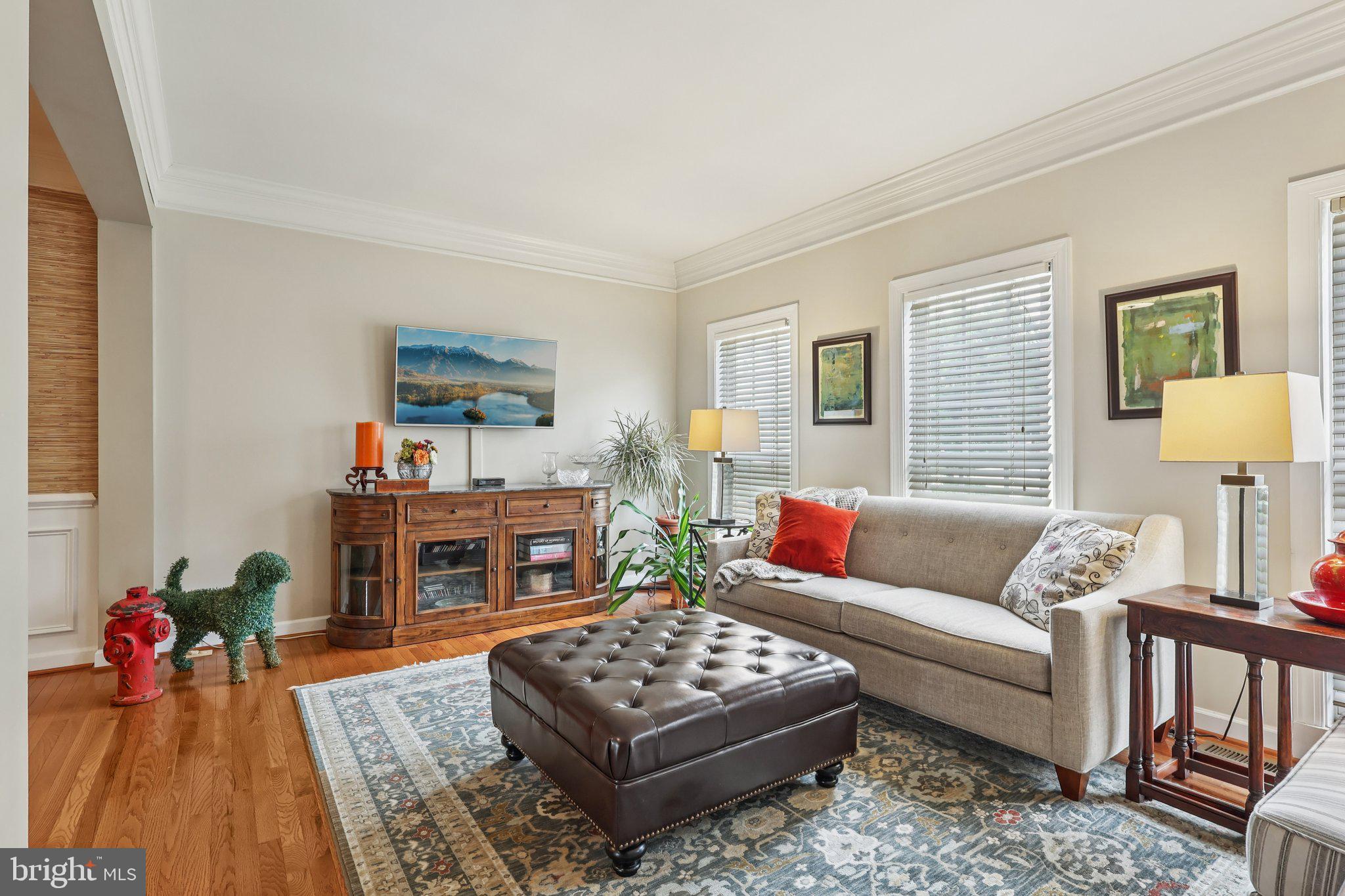 3302 ELLINGTON LANE