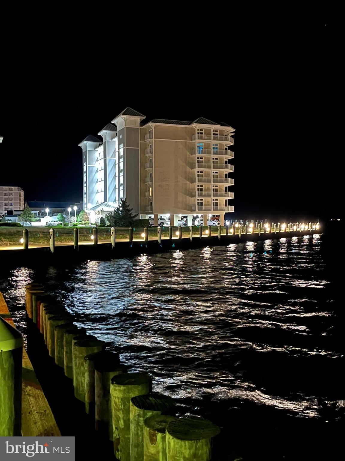 HARBOUR LIGHT CONDOS - Residential