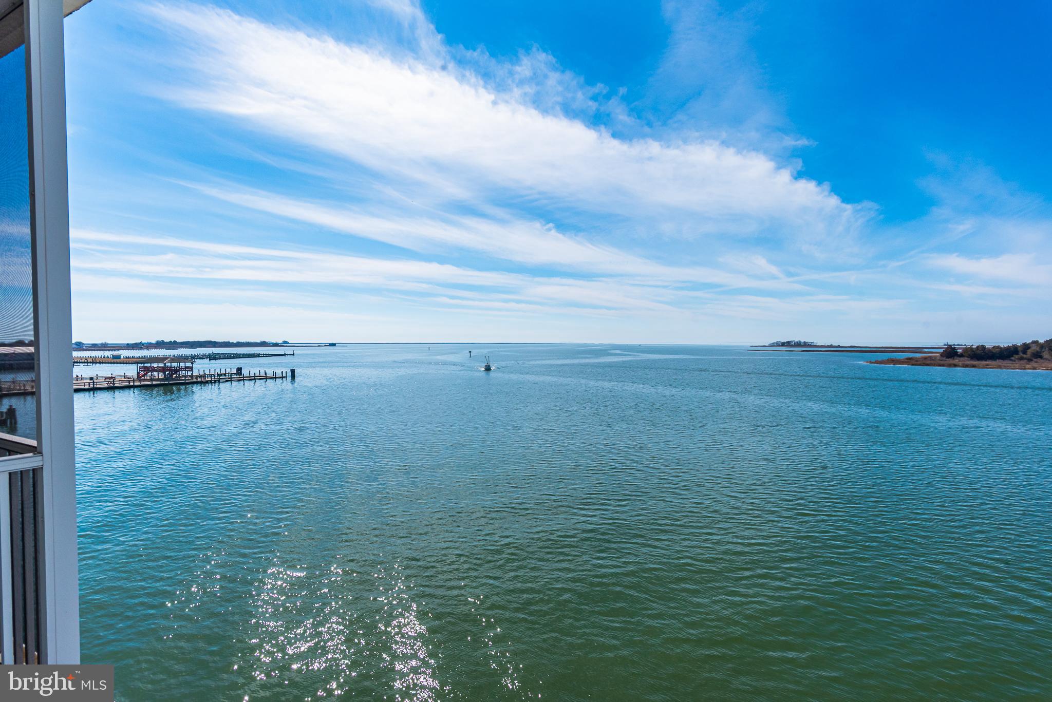 HARBOUR LIGHT CONDOS - Residential