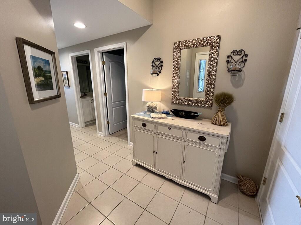 HARBOUR LIGHT CONDOS - Residential