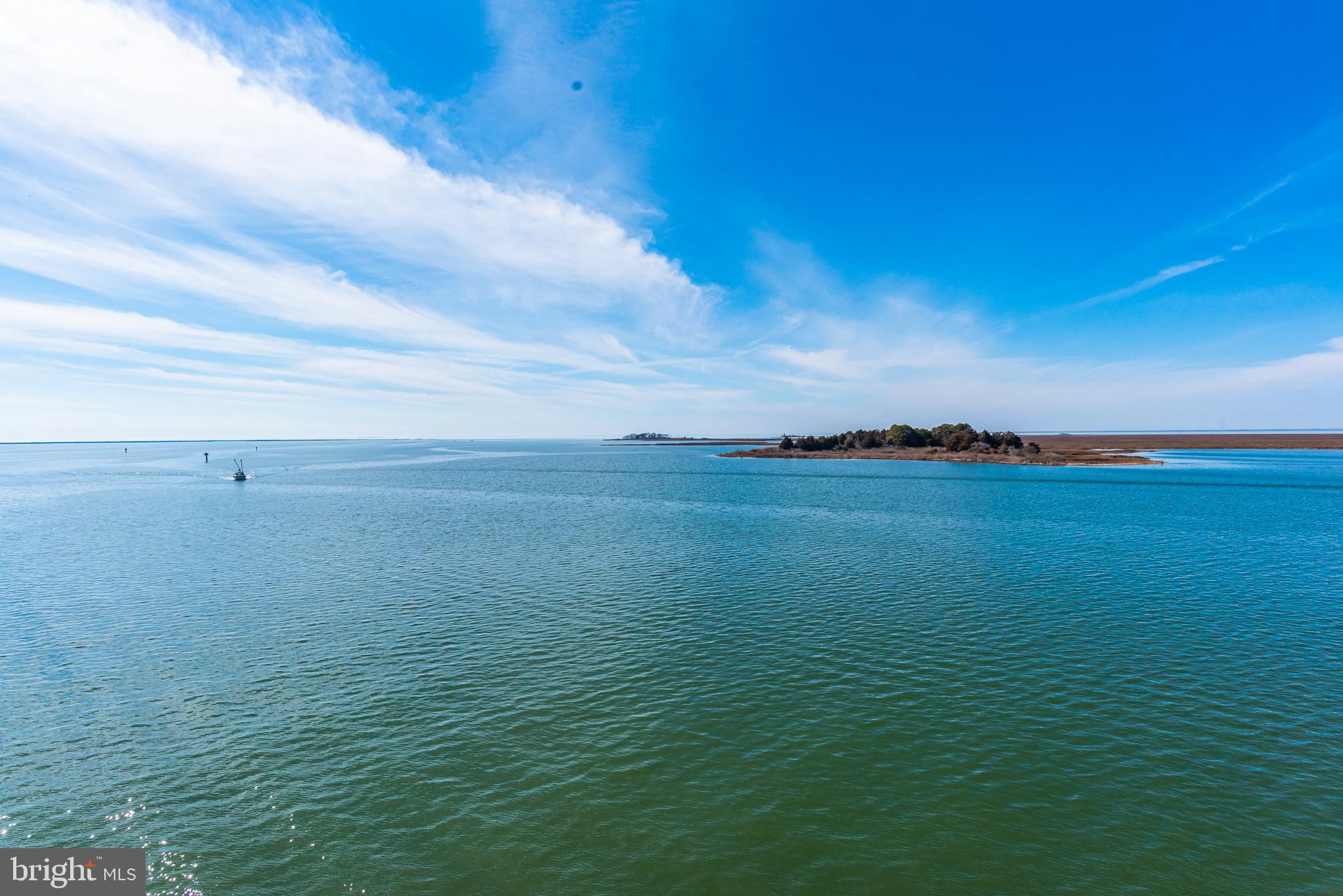 HARBOUR LIGHT CONDOS - Residential