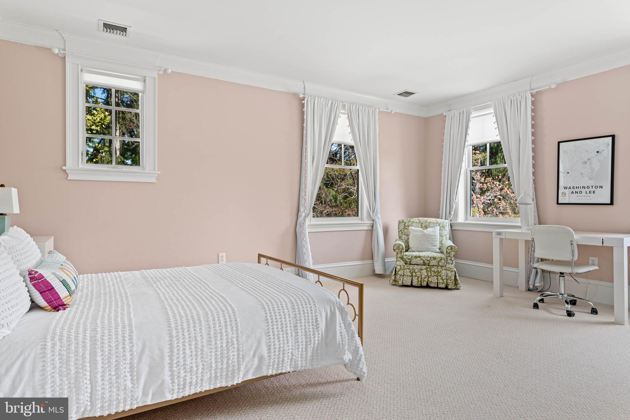 PHEASANT HILL - Residential