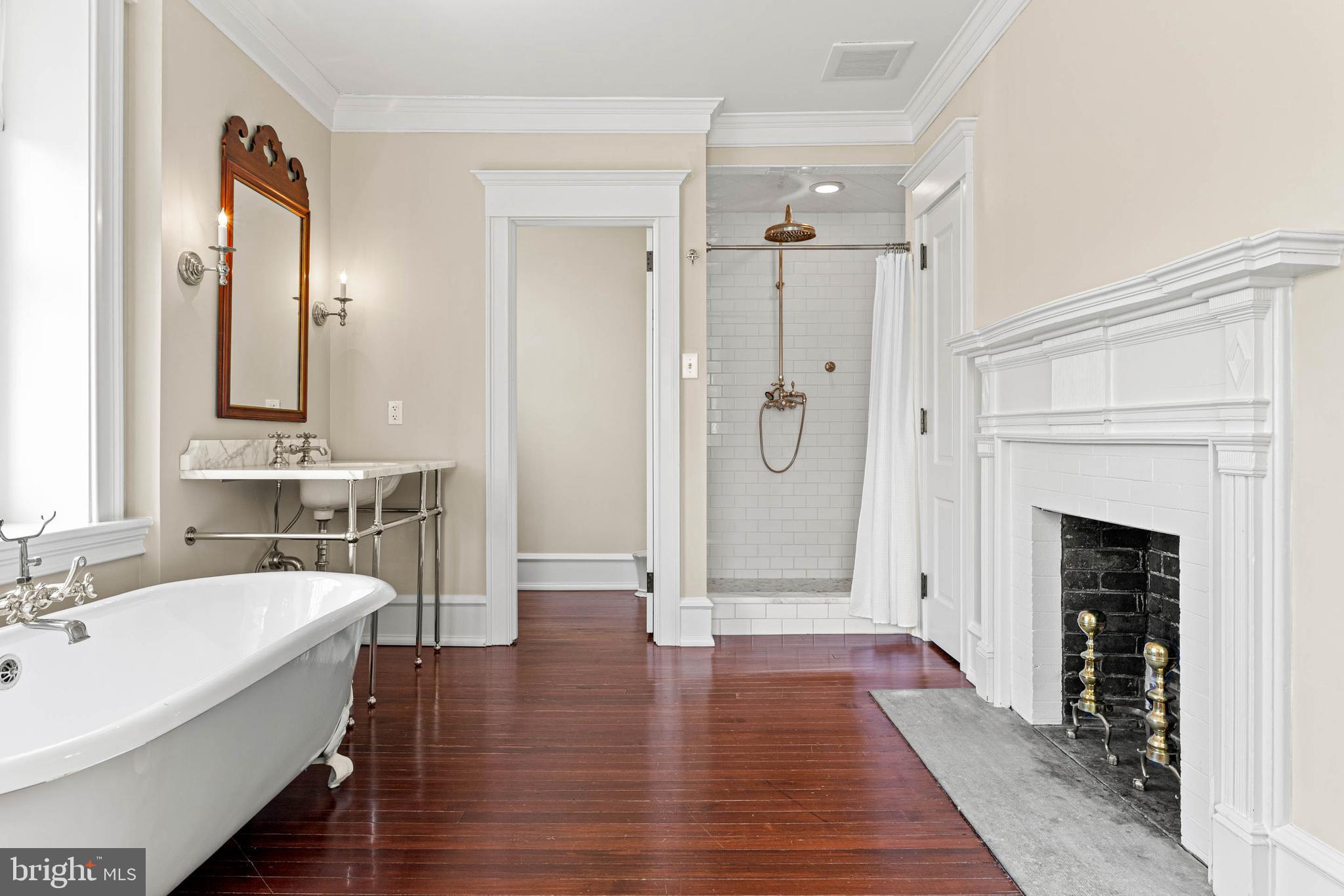 PHEASANT HILL - Residential