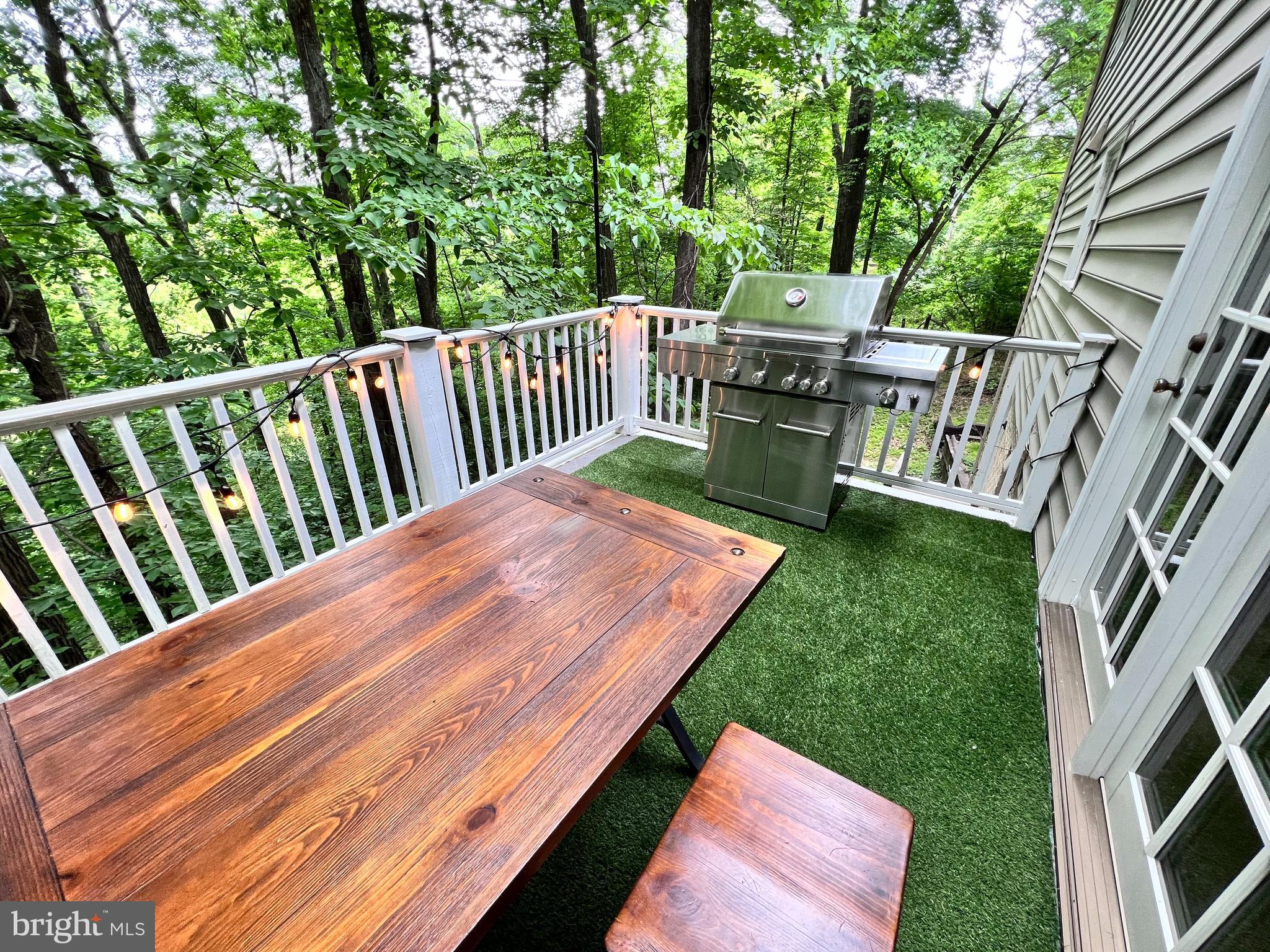 SHENANWOOD - Residential Lease